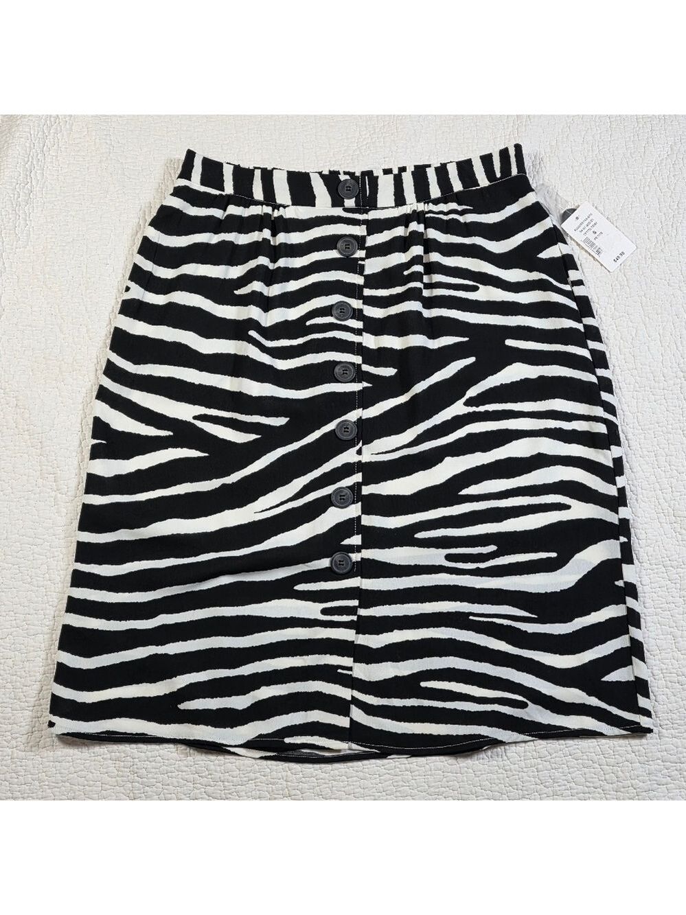 NWT Cleo Petites Black White Zebra Striped Button Front Skirt
